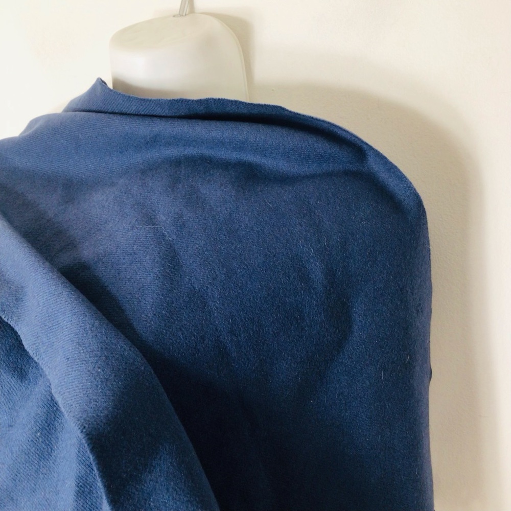 Elegant Blue Scarf cashmere women blue Scotland - Picture 2 of 6